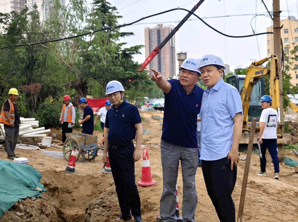 爱体育官方端网站登录入口-爱体育(中国)
副总经理张岩到郑州建投通讯管线有限公司开展安全生产检查