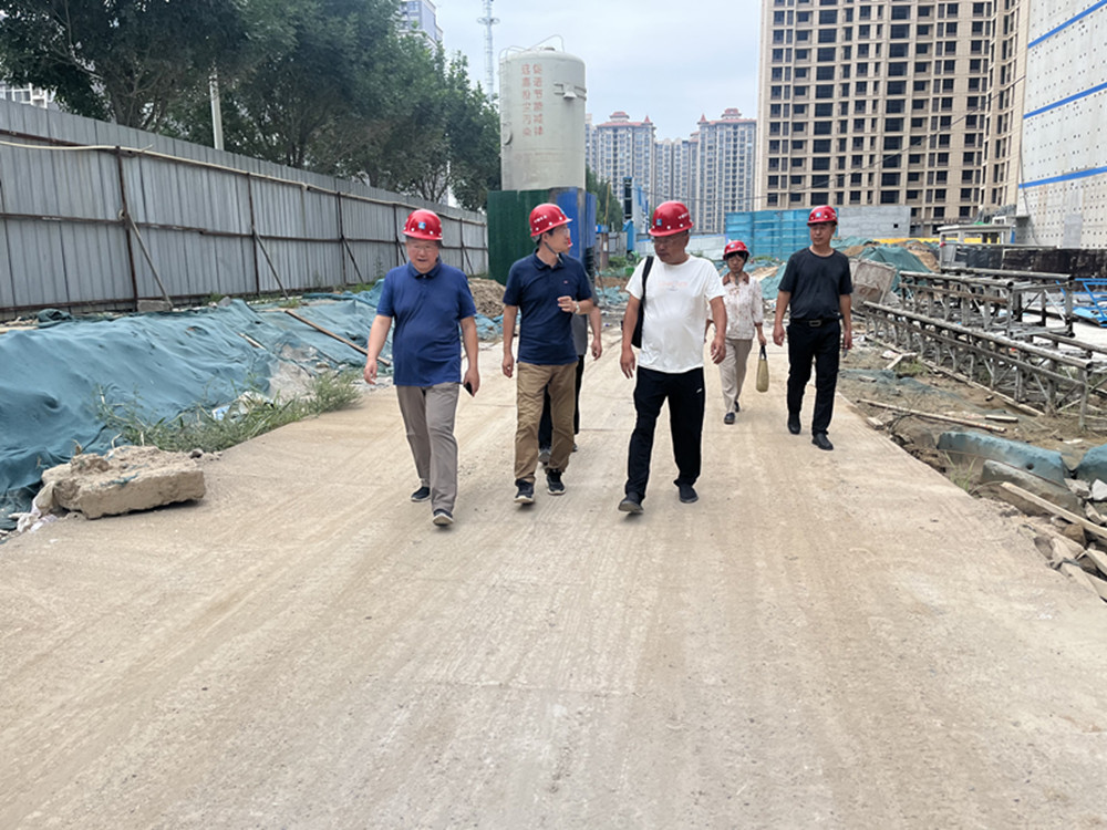 爱体育官方端网站登录入口-爱体育(中国)
领导深入市政二部检查安全生产和防汛工作